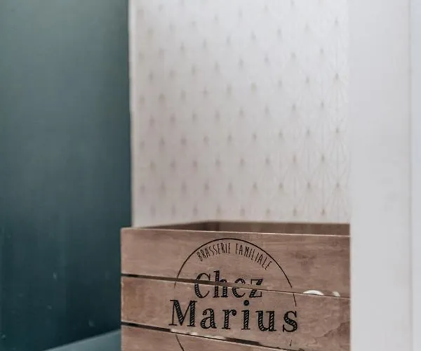 Au 21 Rue Victor Hugo *