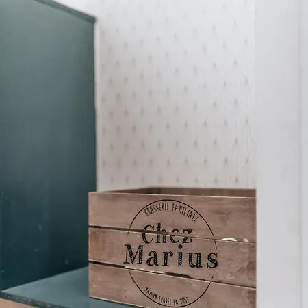 Au 21 Rue Victor Hugo *